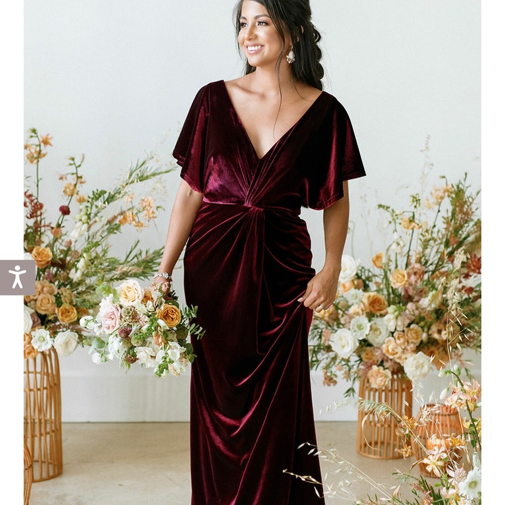 Revelry’s Gwen Velvet Dress in Dusty Rose